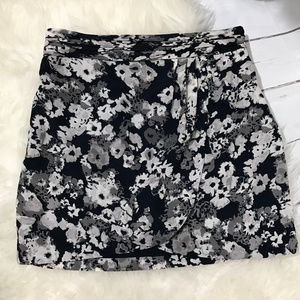 Banana Republic MIni Skirt Sz 6p (E27)